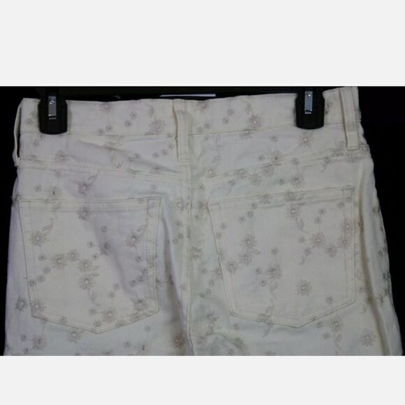 J.CREW BILLIE DEMI BOOT CROP 25 CREAM W/FLORAL EMBROIDERY BUTTON FLY RAW HEM NWT - Picture 5 of 10